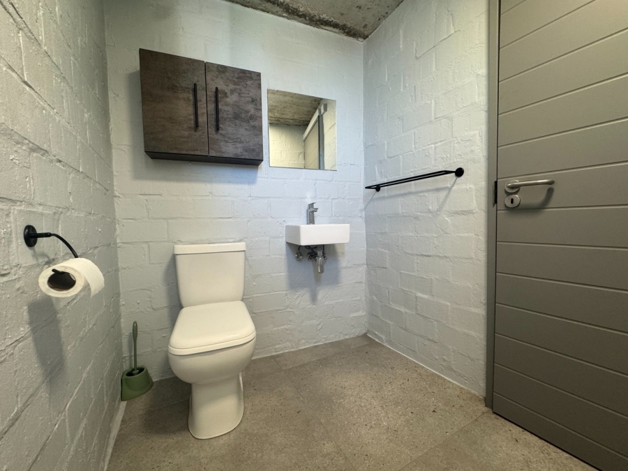 To Let 2 Bedroom Property for Rent in Salt River Western Cape